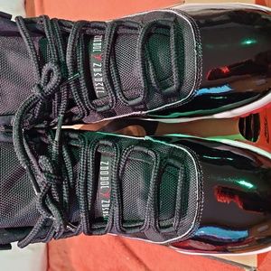 Jordan 11 playoffs...excellent condition